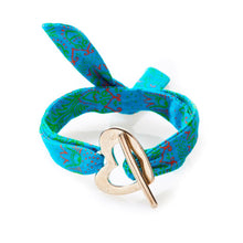 Load image into Gallery viewer, QUIRKY Shweshwe Bracelet Heart - Turquoise - No Memo